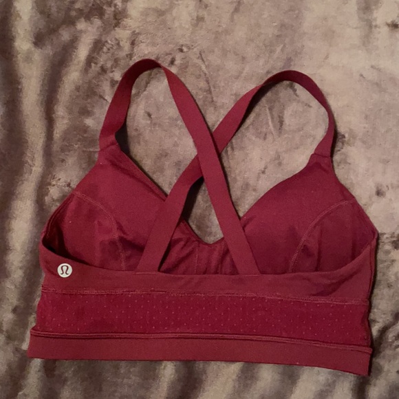 Lululemon red bra top w/ mesh detail size 4 - Picture 2 of 2